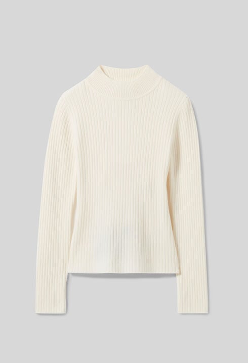 Pull près du corps