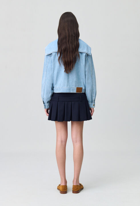 Denim jacket with wide collar