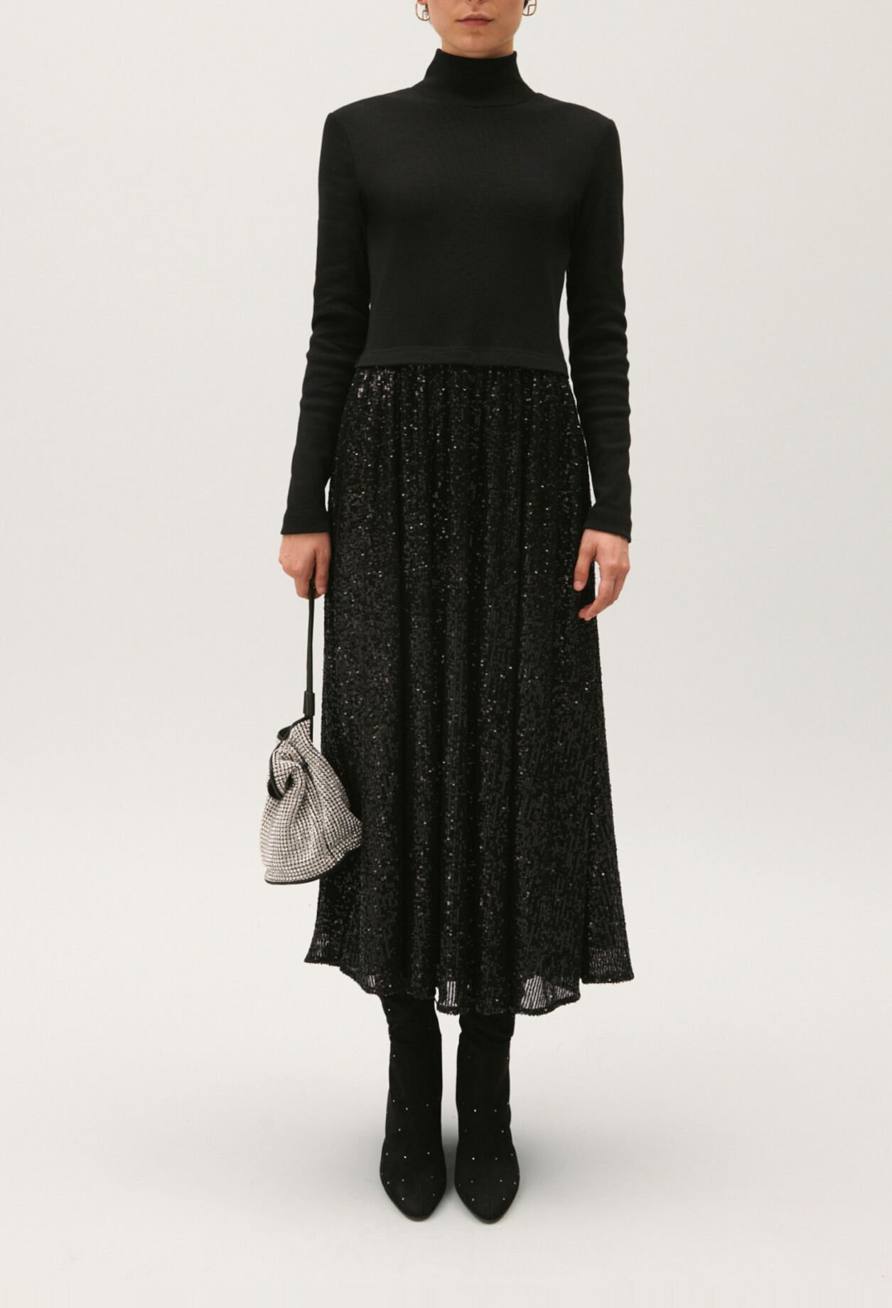 Robe Teli bimatière sequins noire