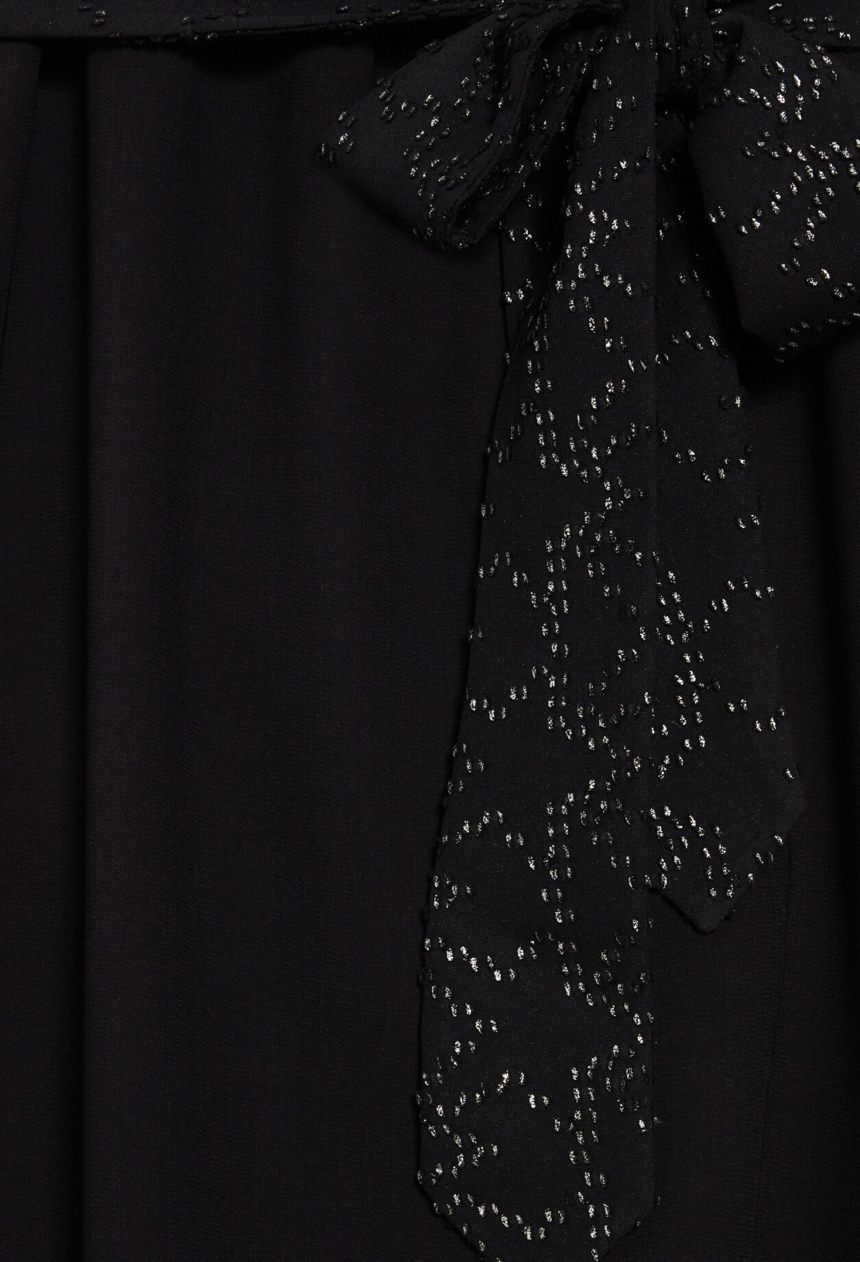 Robe ceinturée à nouer