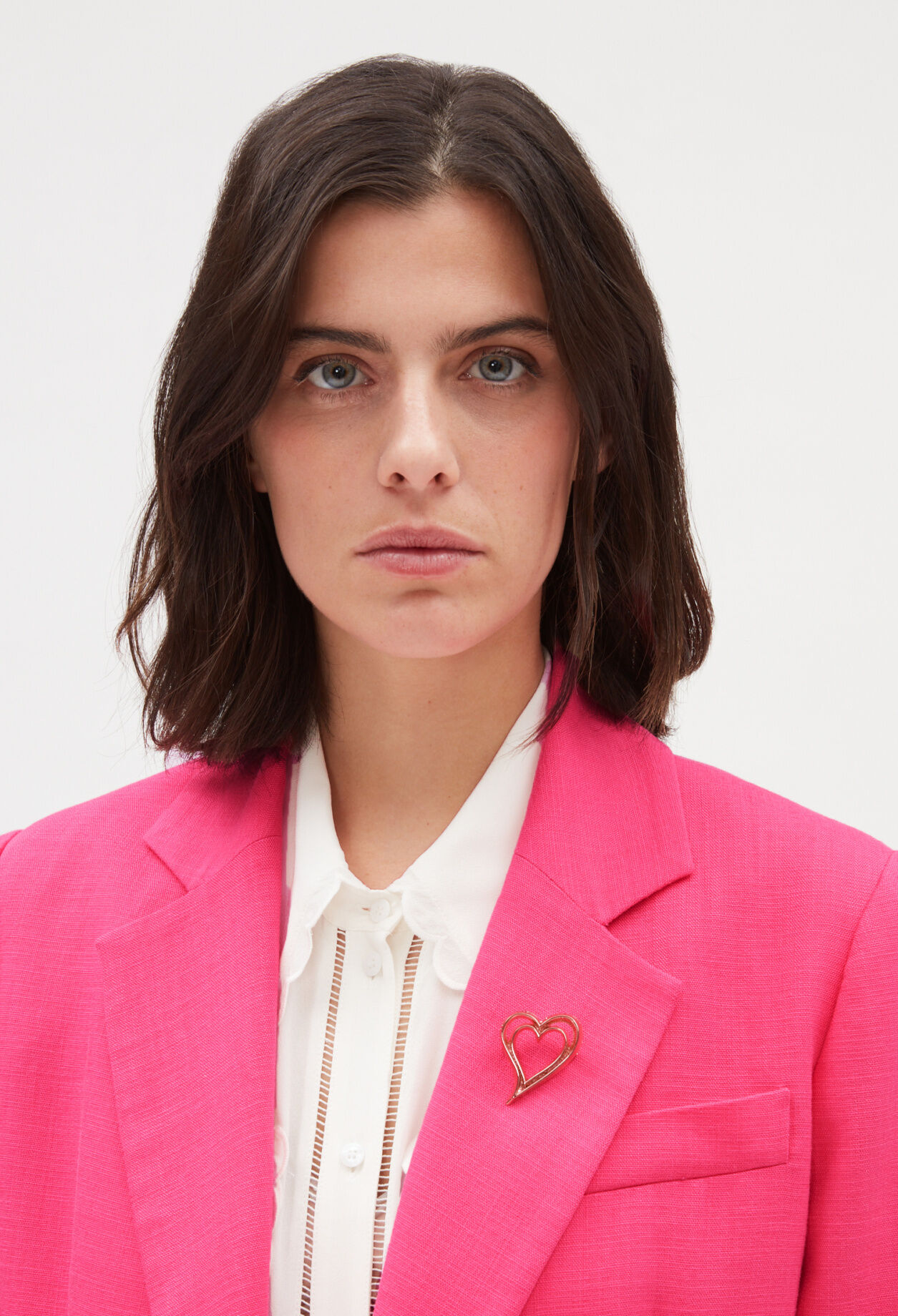 Gold heart brooch