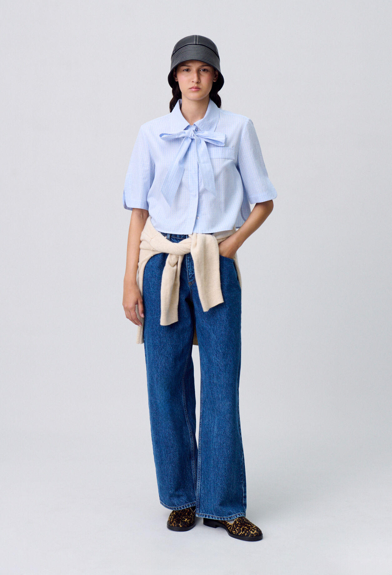 Short checked shirt