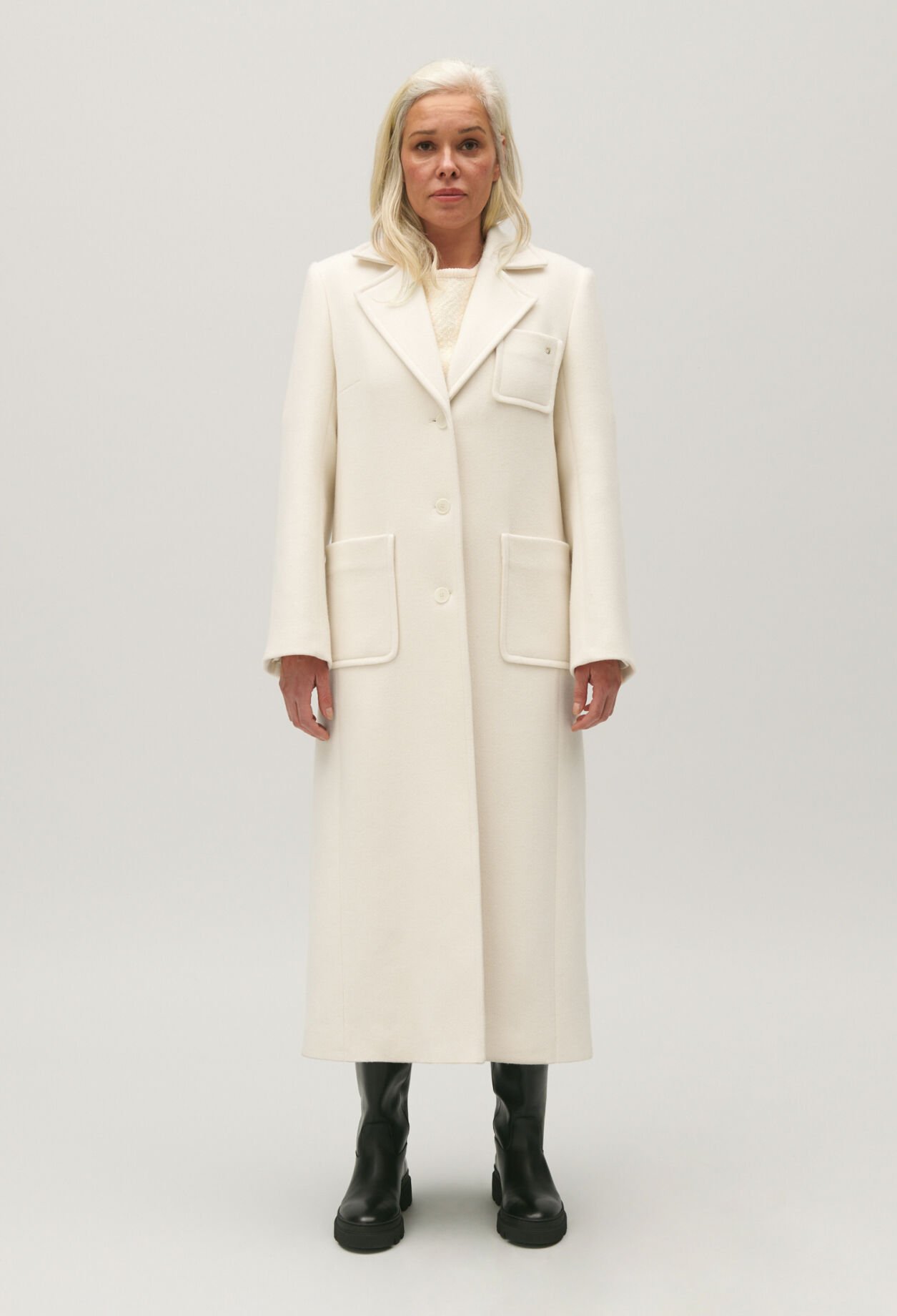 Long ivory coat for women Claudie Pierlot