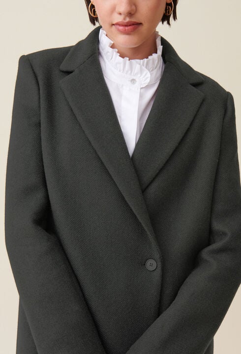 Tailored grey mid-length coat