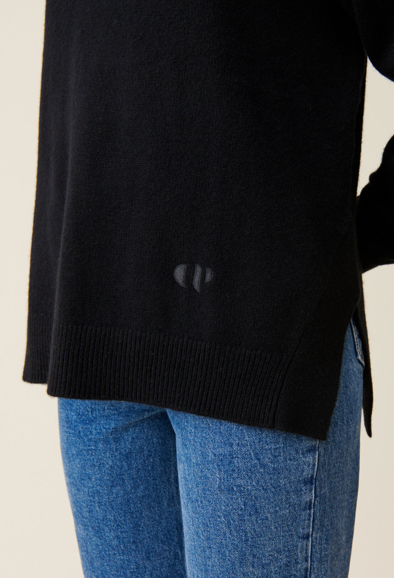Black cashmere jumper with high neck