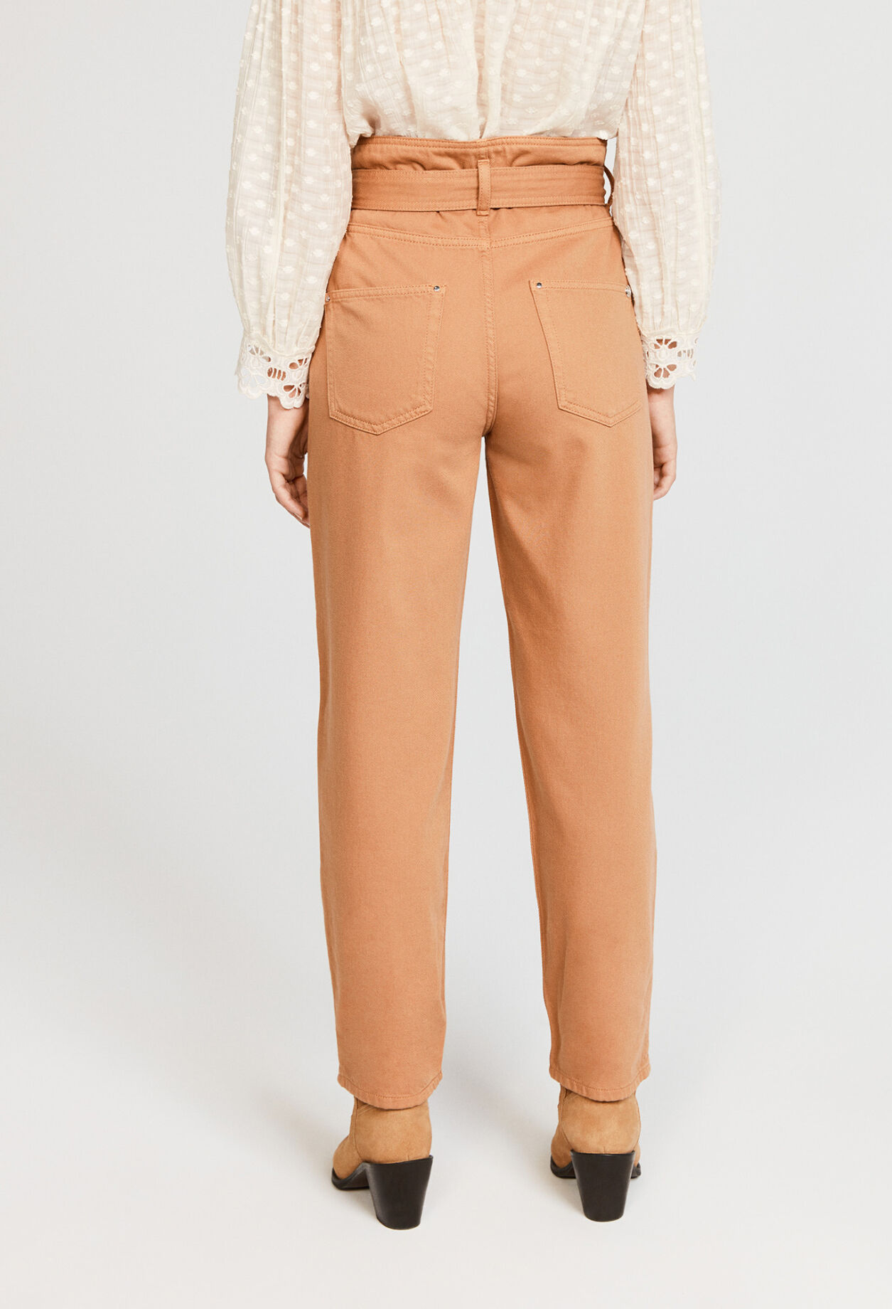 Pantalon carotte économe en eau