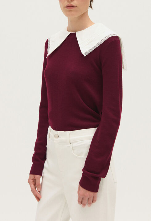 Jumper with removable collar