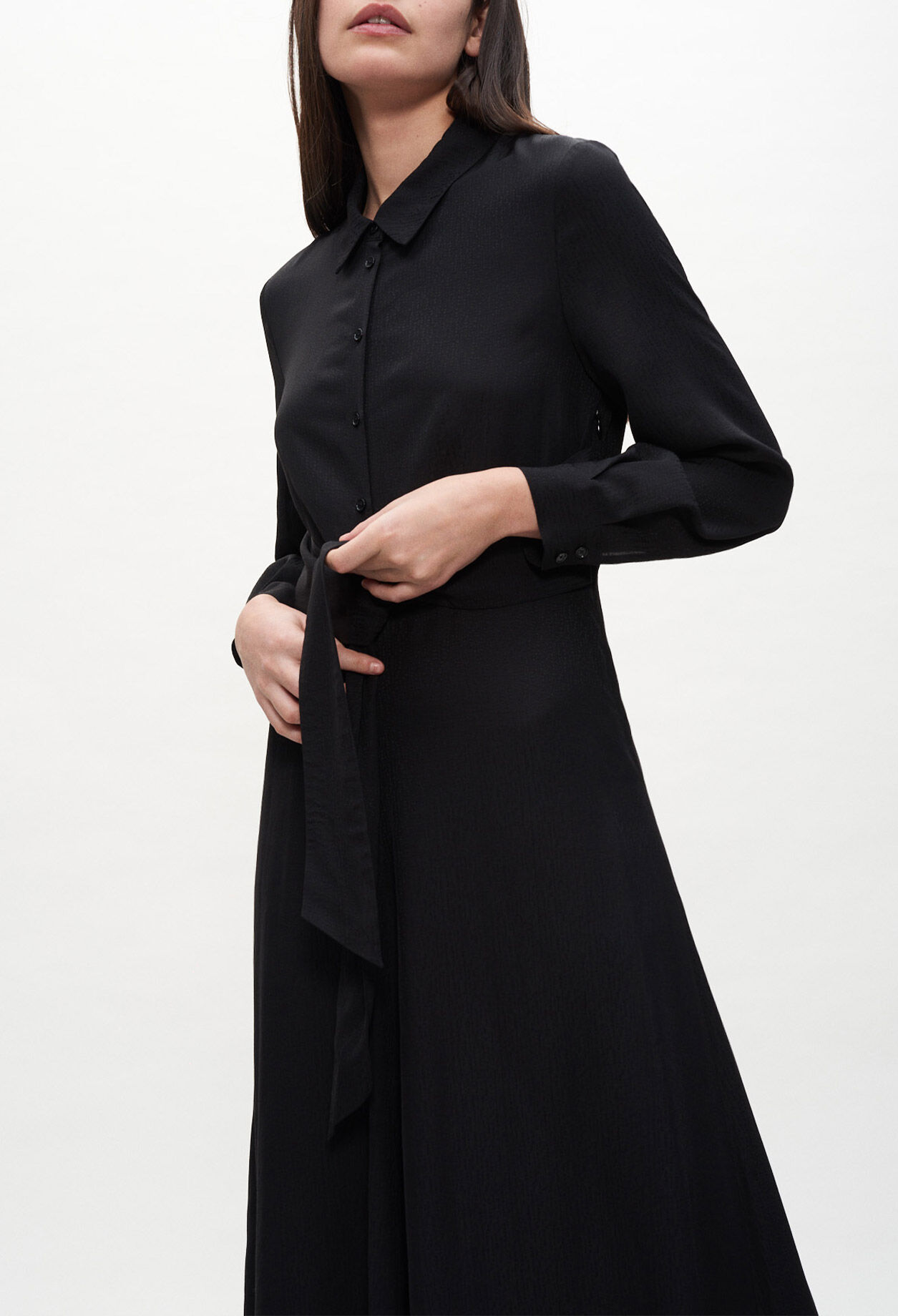 Robe chemise longue ceinturée