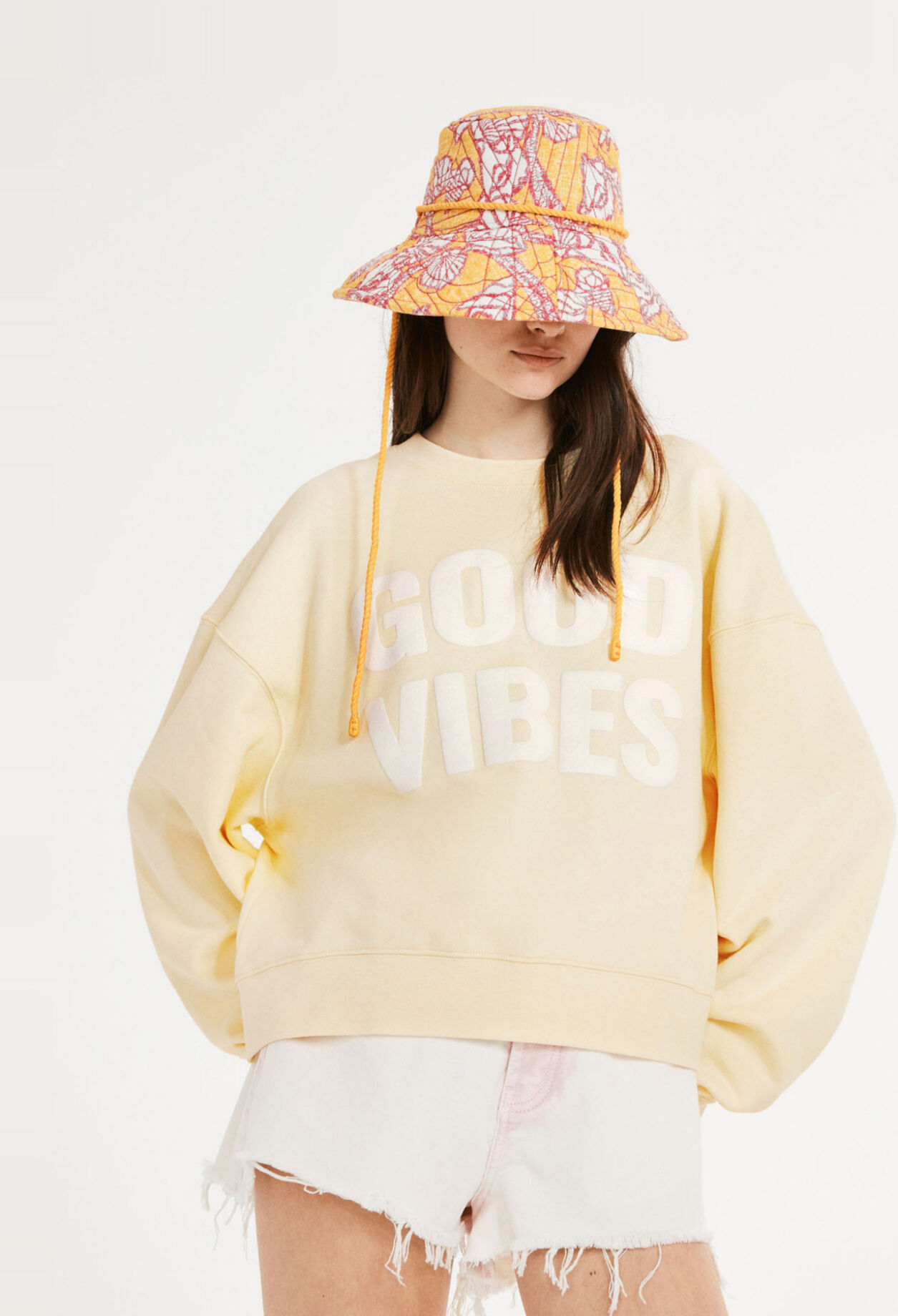 Sweatshirt jaune pâle