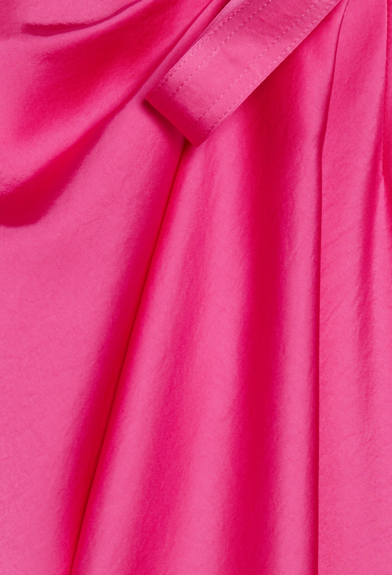 Jupe mi-longue nouée rose