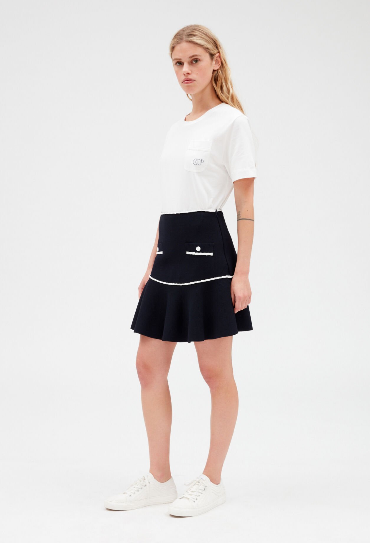 Knit short skirt