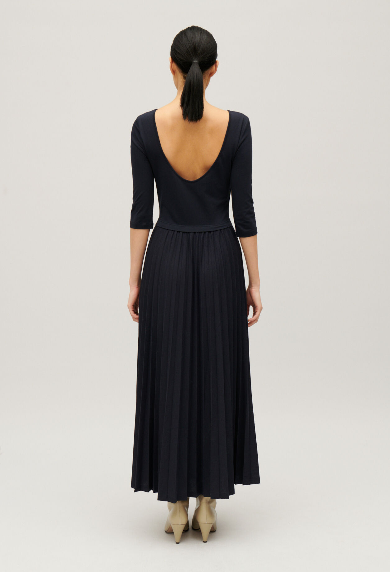 Twist two-tone pleated maxi dress