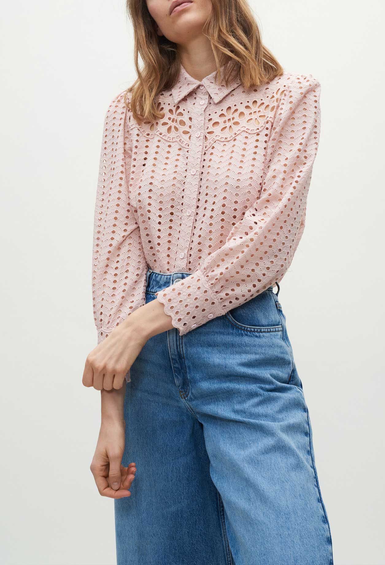 Chemise à broderies anglaises
