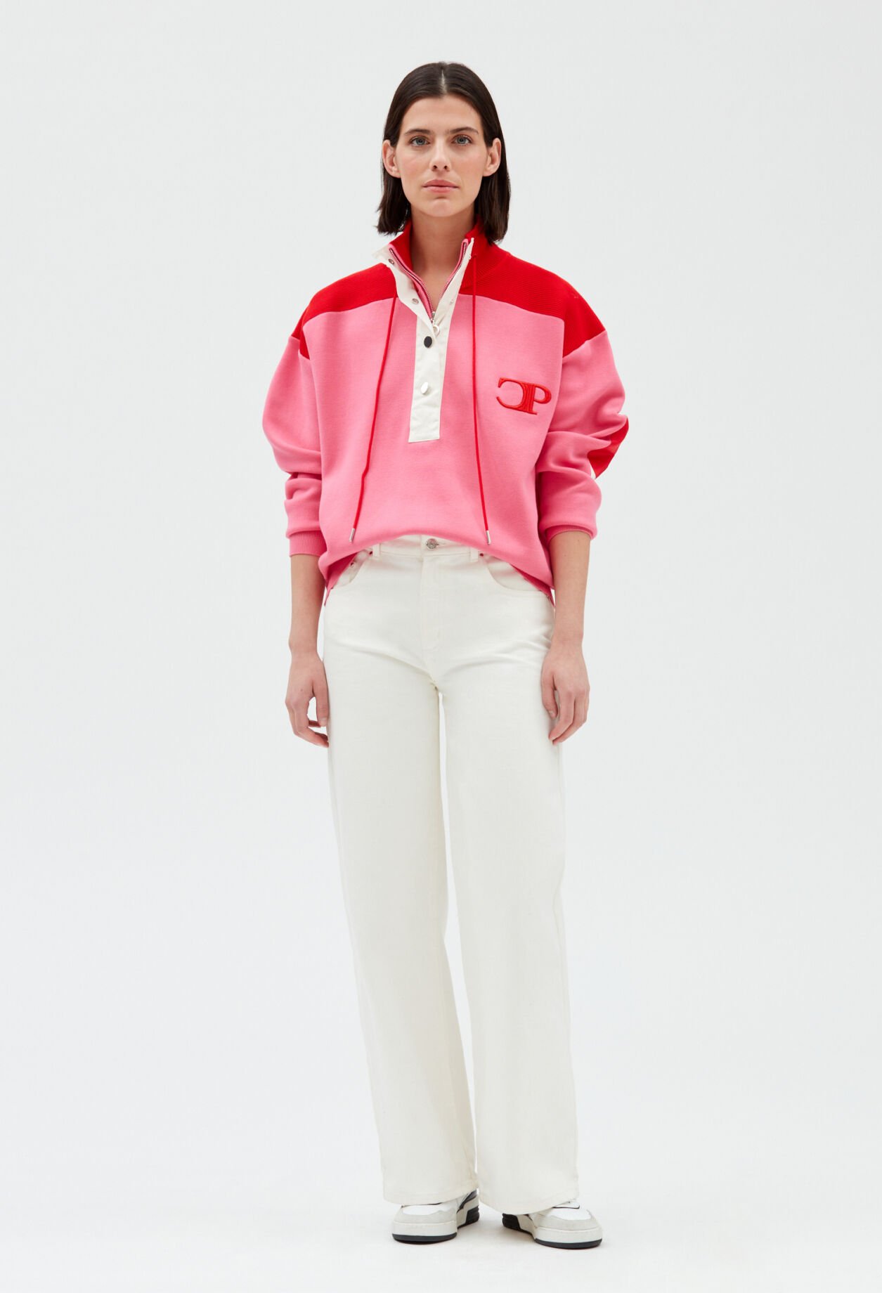 Sweatshirt with high buttoned collar