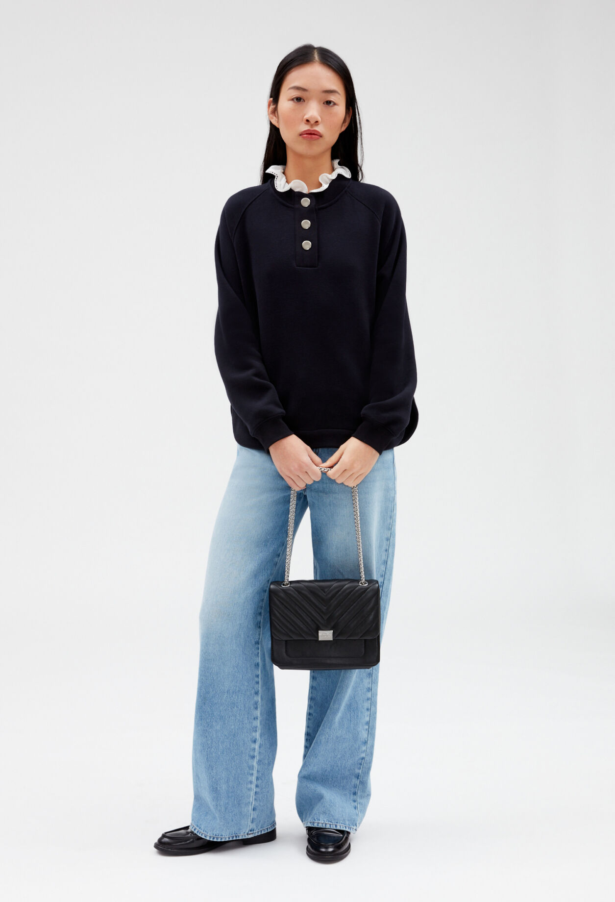 Navy sweatshirt with removable collar