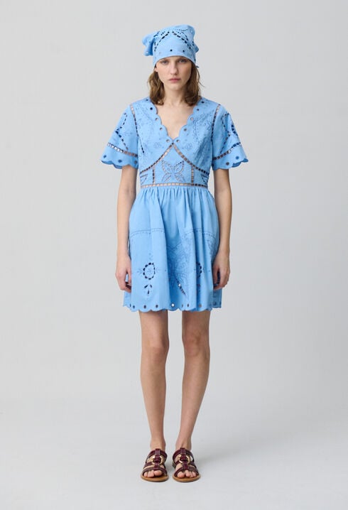 Robe courte broderies papillon