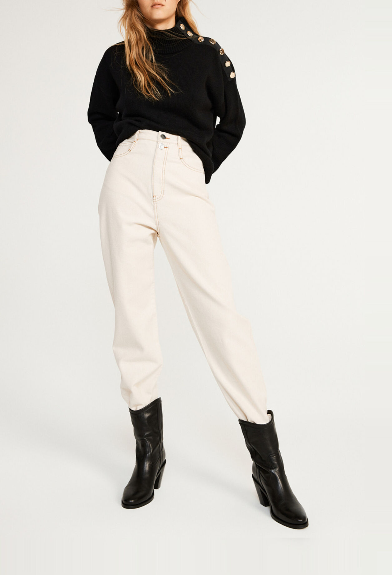 Traceable wool funnel neck pullover