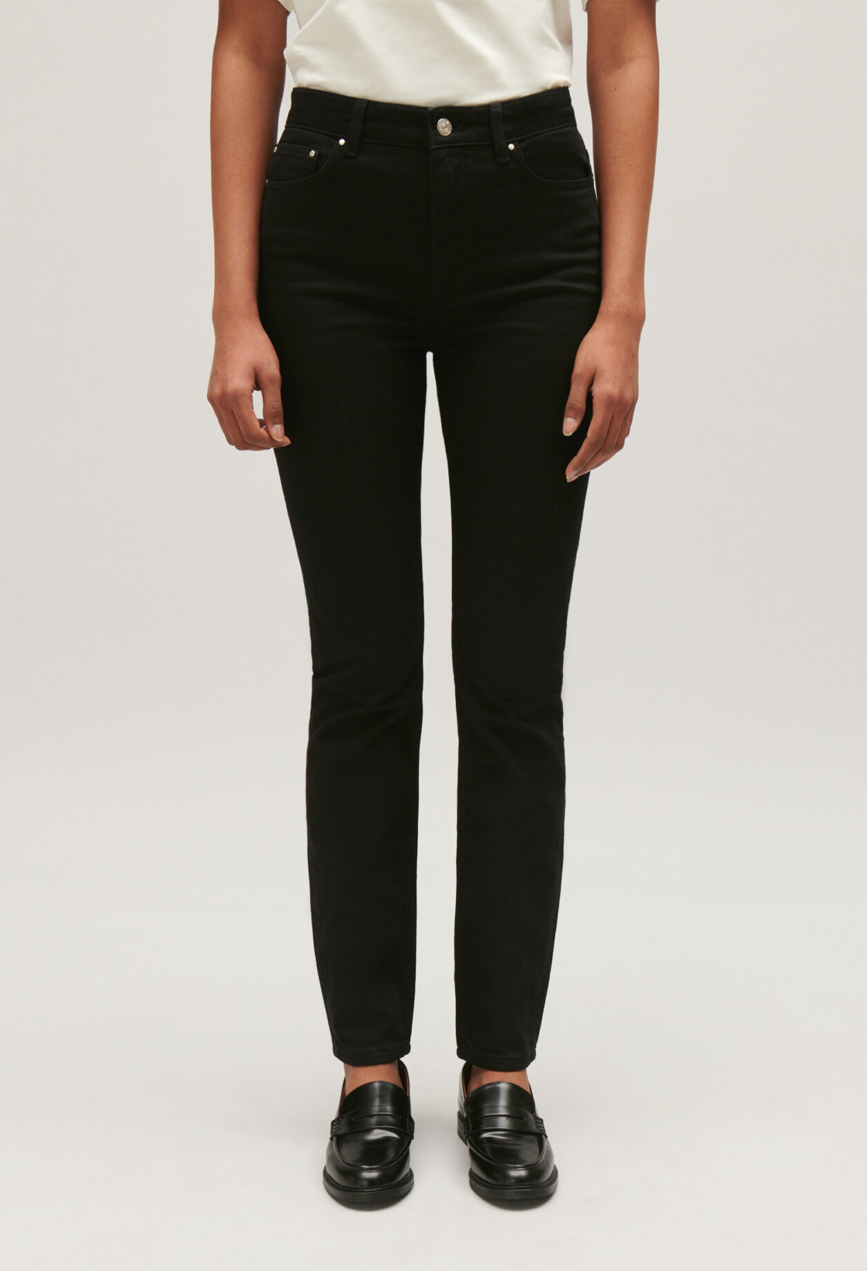 Black skinny jeans