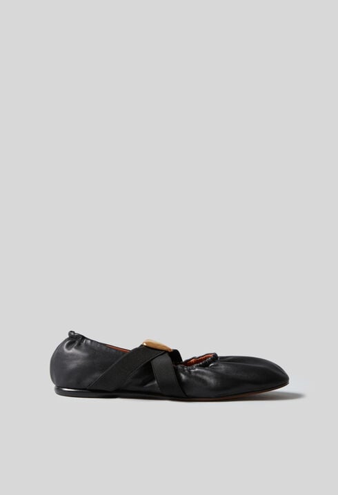 Leather ballet flats with heart