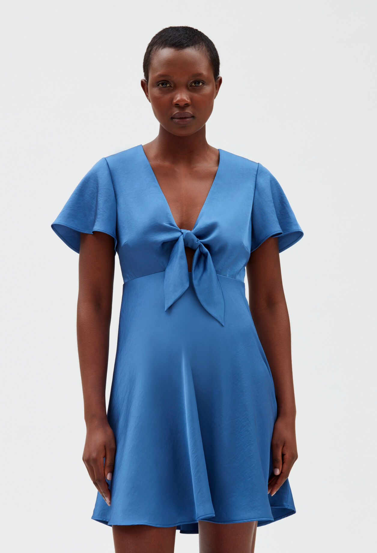 Flowing blue dress shop