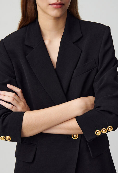 Buttoned blazer