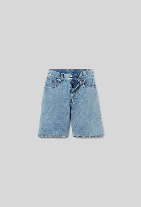 Short droit denim d&eacute;lav&eacute;