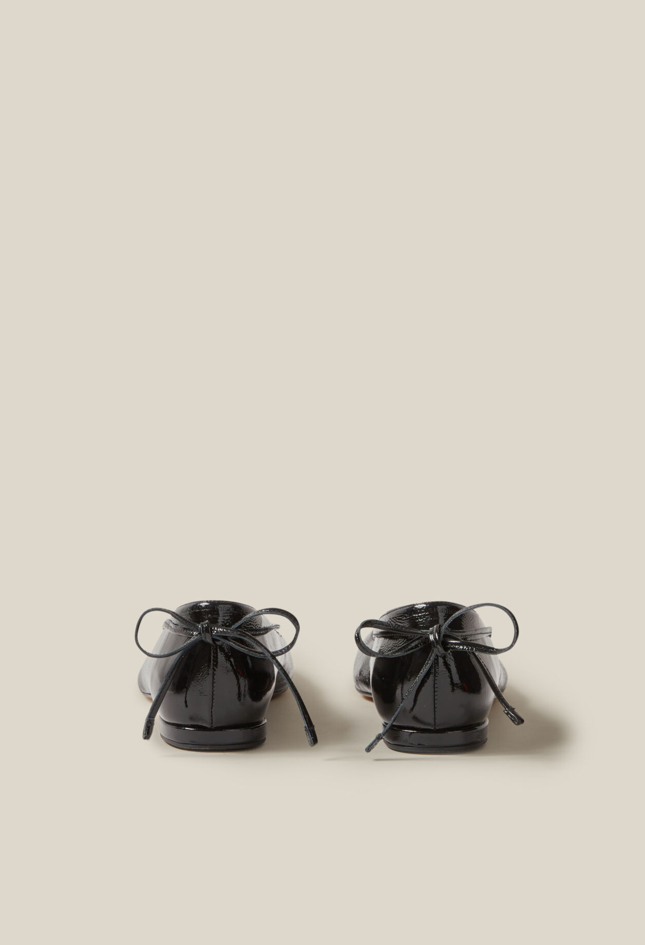 Patent leather ballet pumps