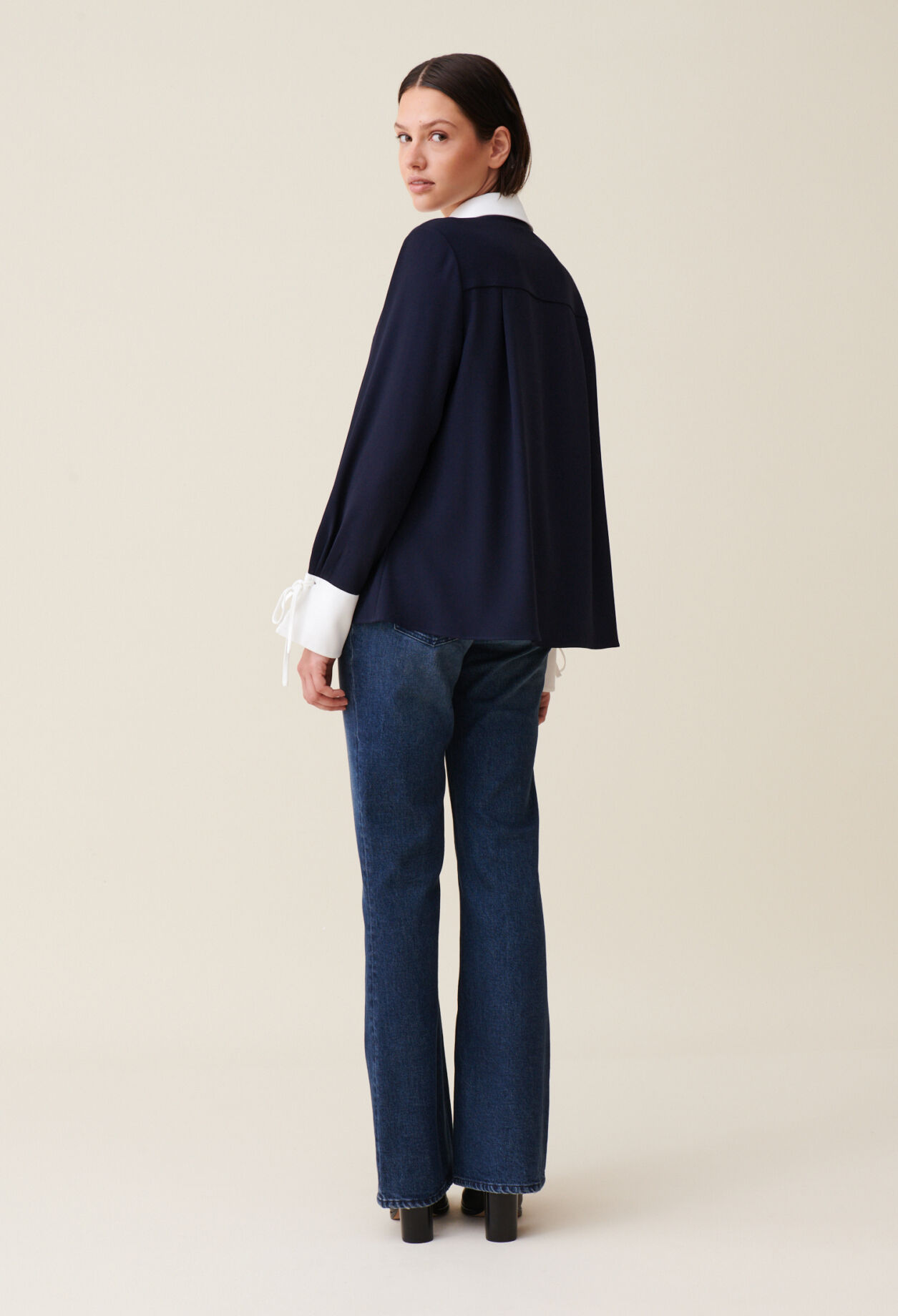 Navy blouse with contrast collar