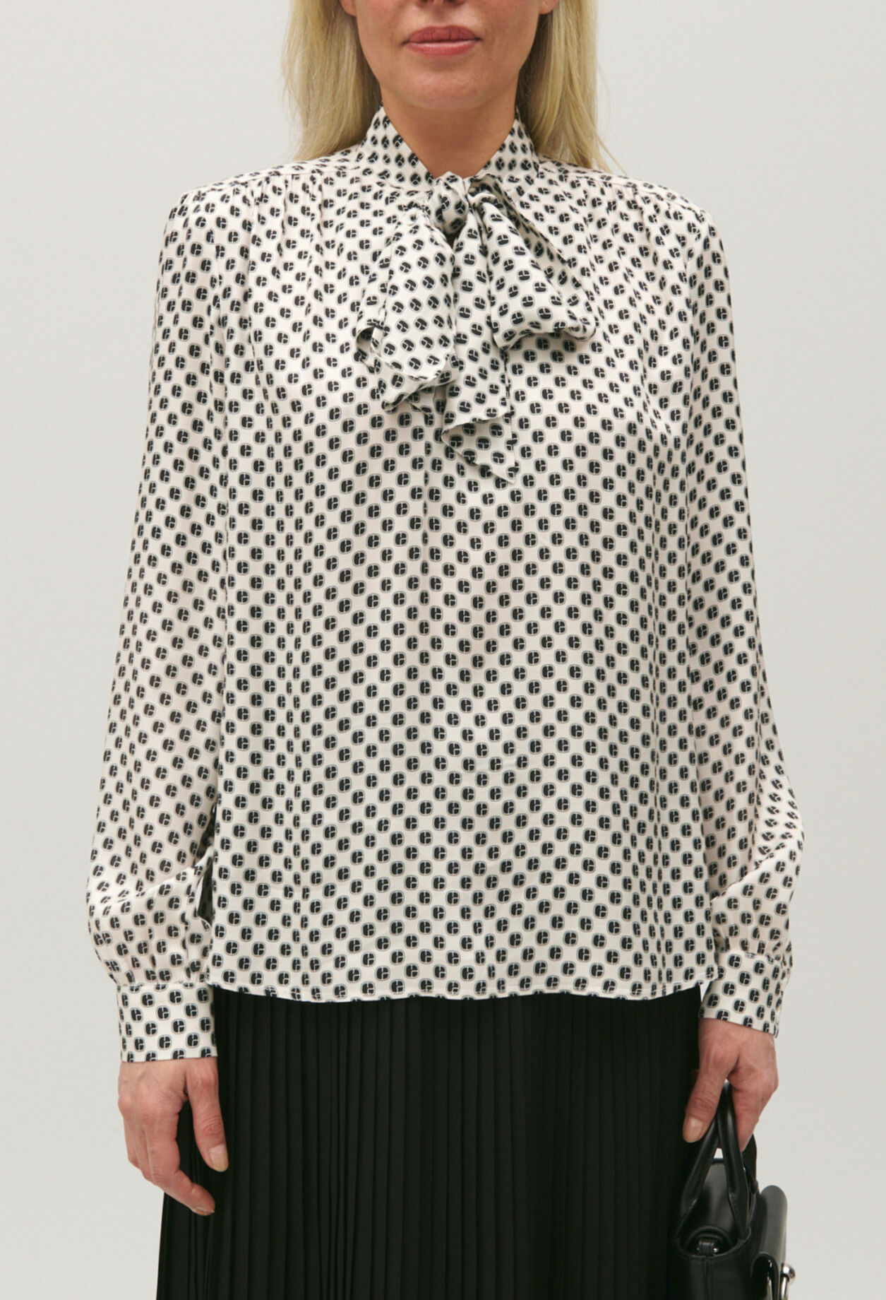 Chemise col lavallière écru