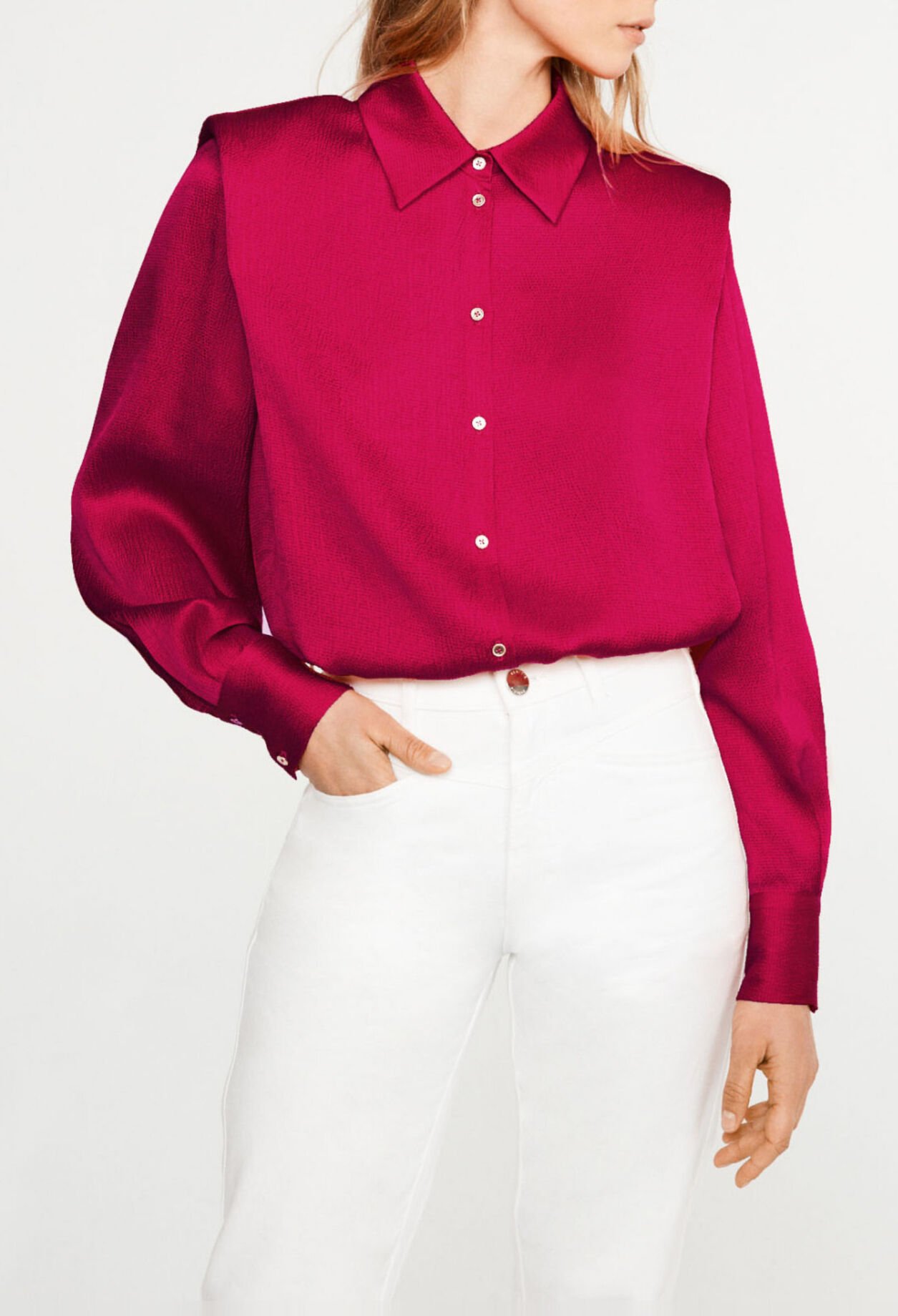 Shirt with shoulder pads