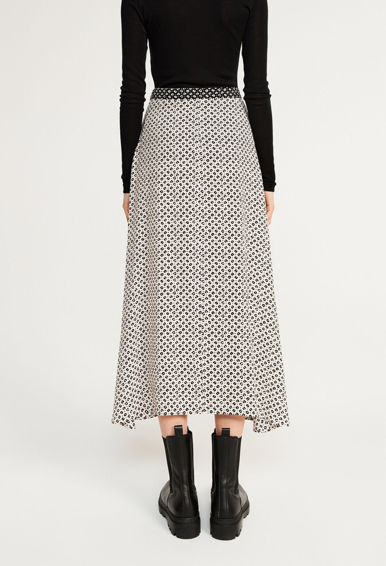 Midi skirt made from
