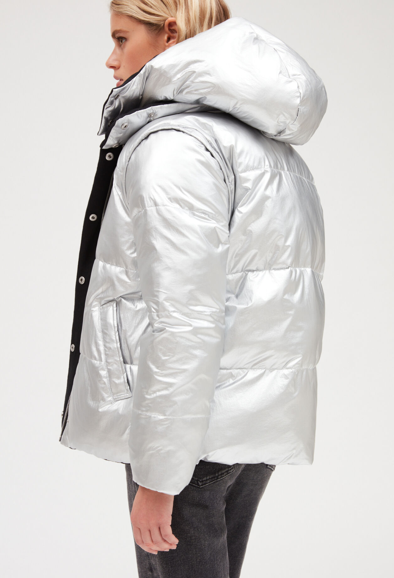 Two tone reversible puffer jacket