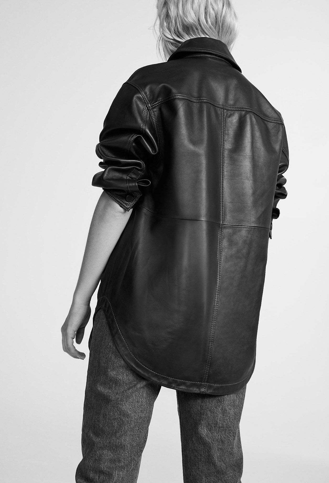 Chemise en cuir