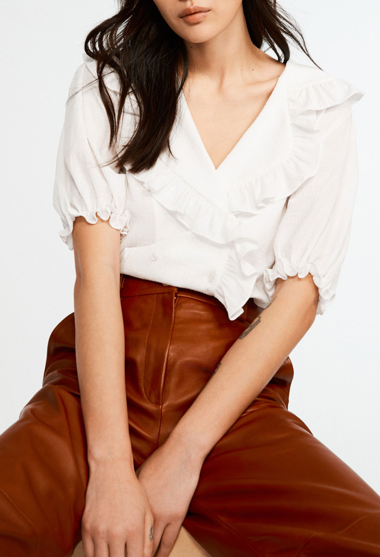 Blouse with lapel collar