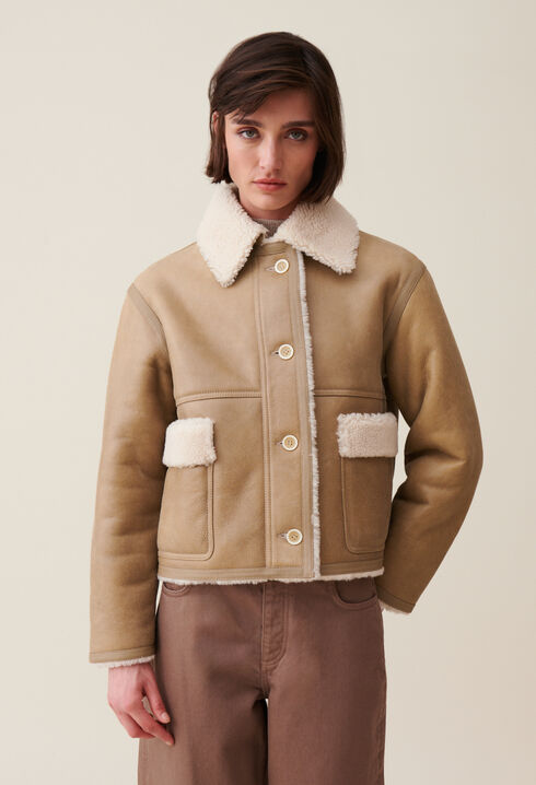 Short beige shearling jacket
