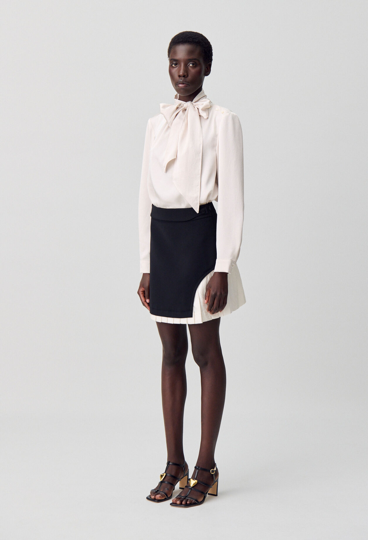 Blouse fluide col lavallière