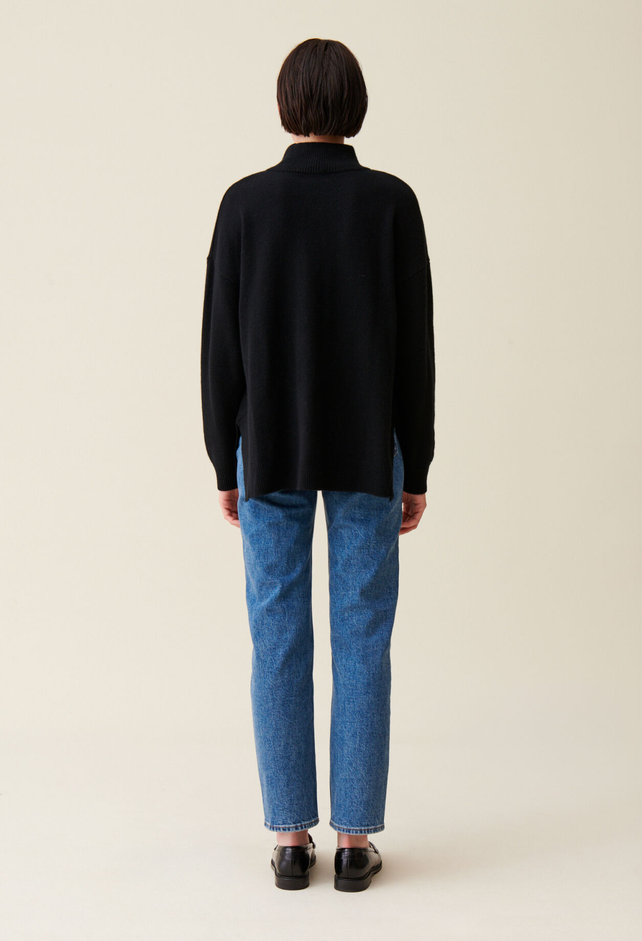 Black cashmere jumper with high neck