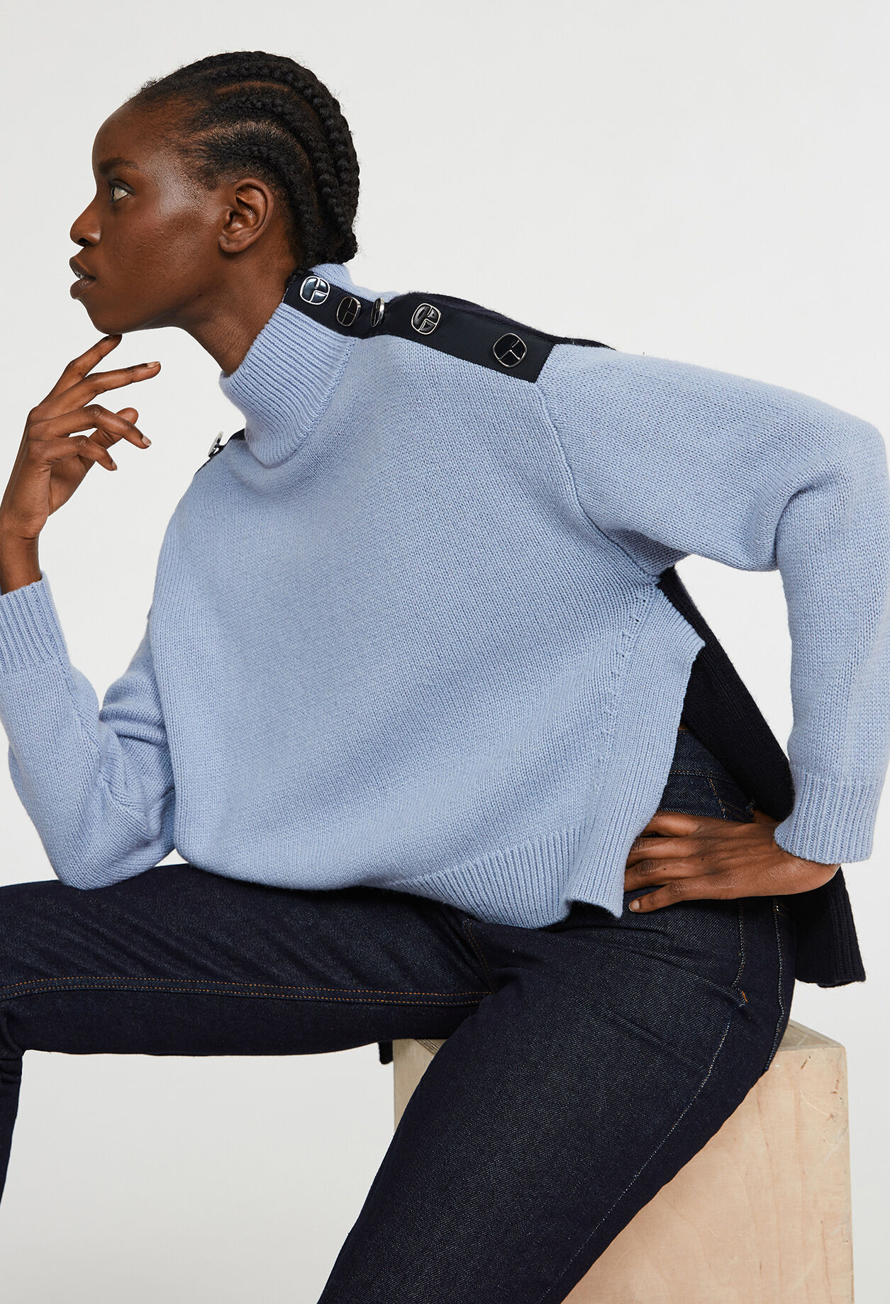 Pull claudie pierlot outlet hotsell