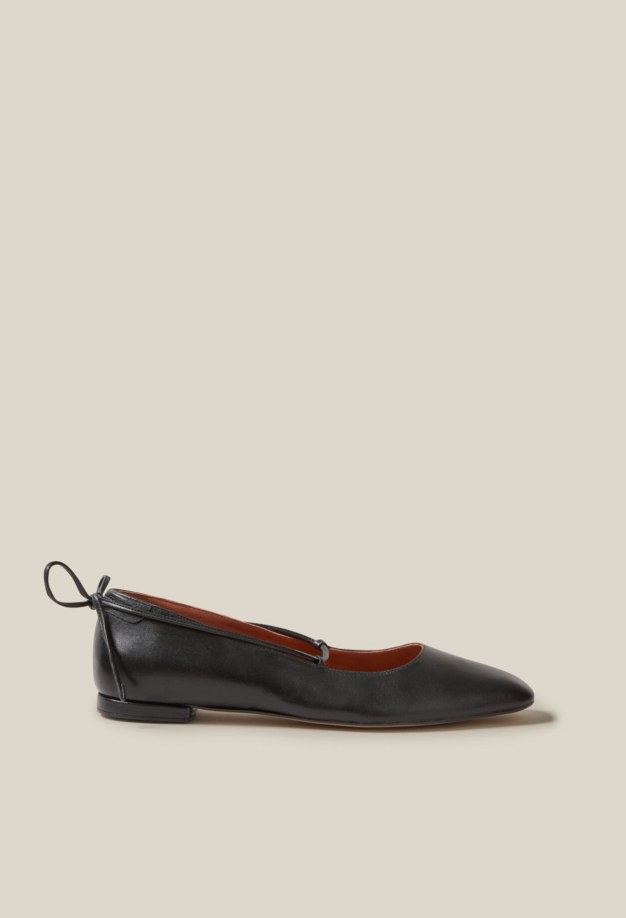Black leather ballet pumps