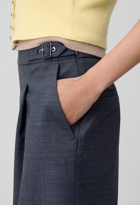 Pleated Bermuda Shorts