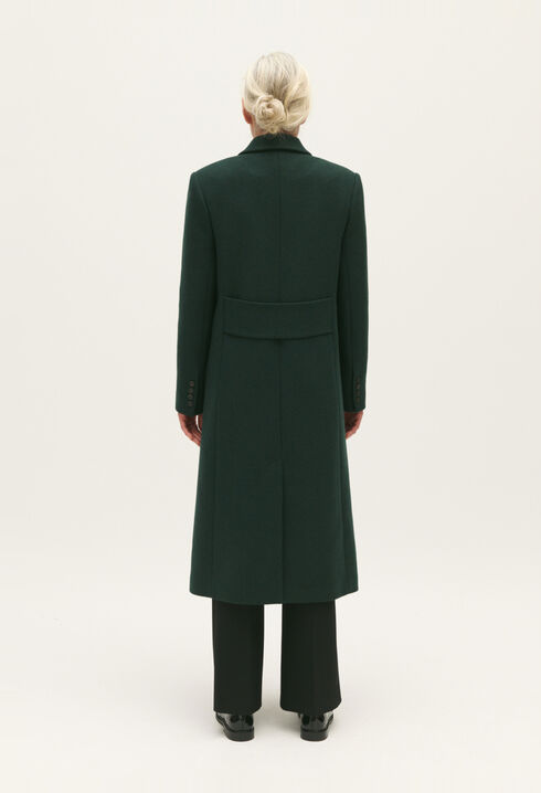Mid-length straight coat
