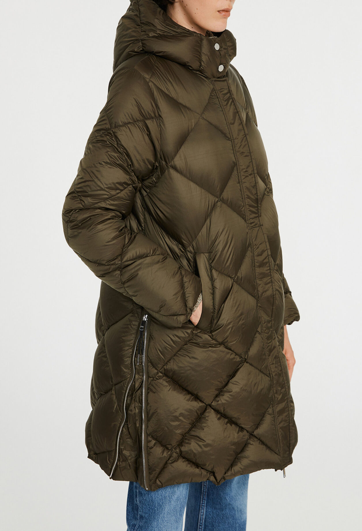 Long jacket made from recycled polyester